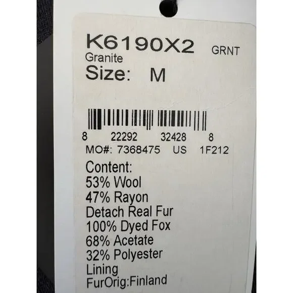 St. John poncho cape with fur collar size Medium NWT - Picture 16 of 16